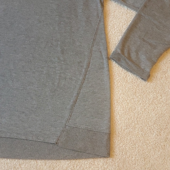 Secret Treasures grey sweatshirt size XL - Picture 8 of 9